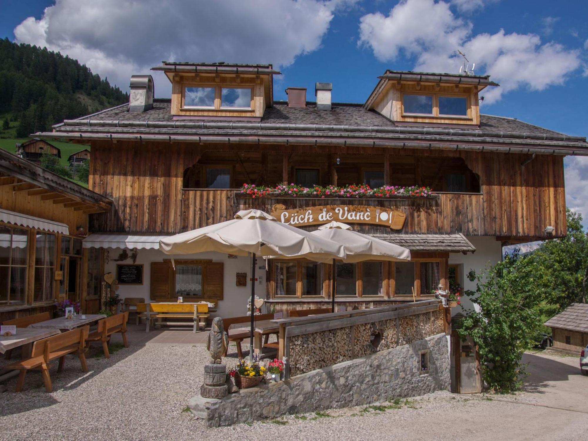 Agriturismo Luech De Vanc San Martino in Badia Exterior photo